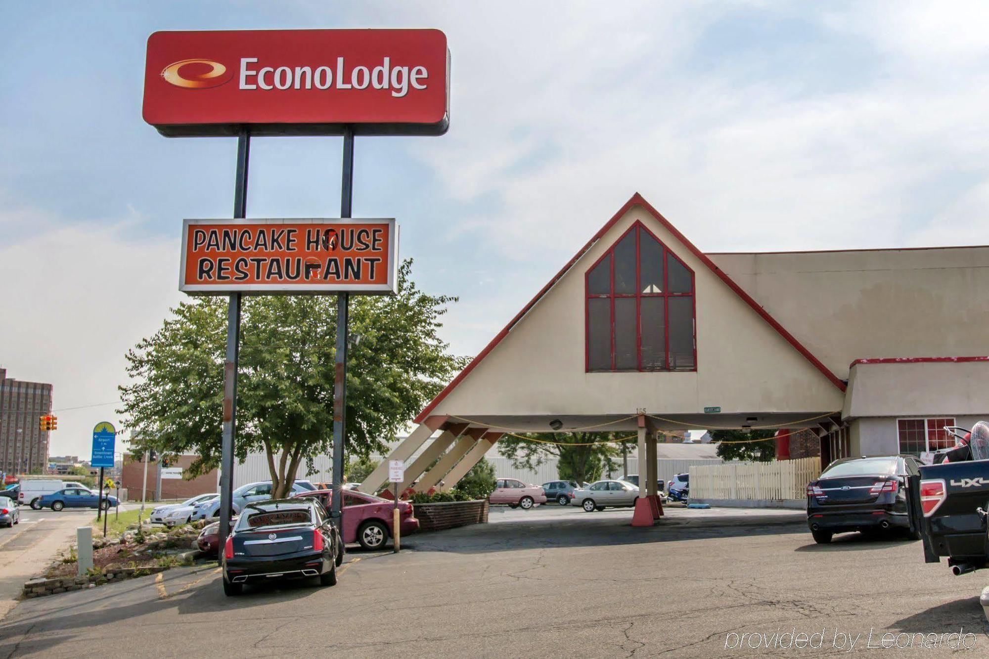 Econo Lodge Баттл-Крік Екстер'єр фото