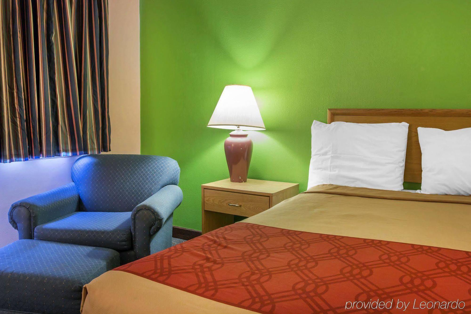 Econo Lodge Баттл-Крік Екстер'єр фото